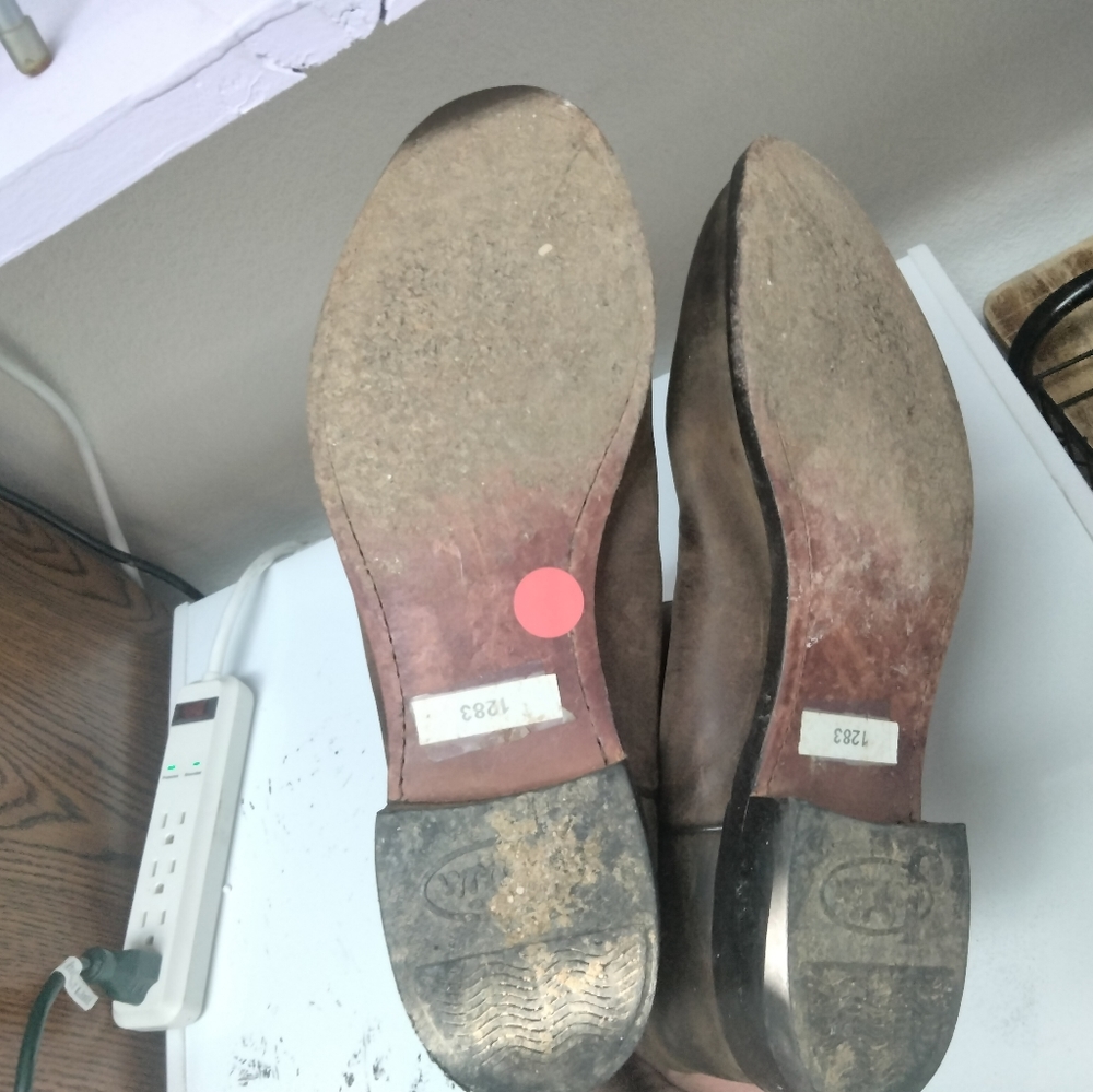 Boots - Picture 4 of 5